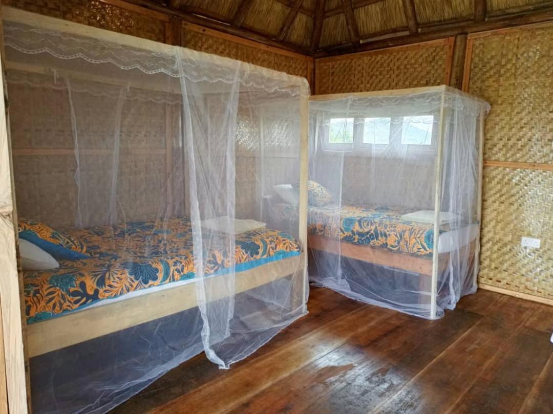 Mwamba Kelele Lodge Fort Portal Exteriör bild