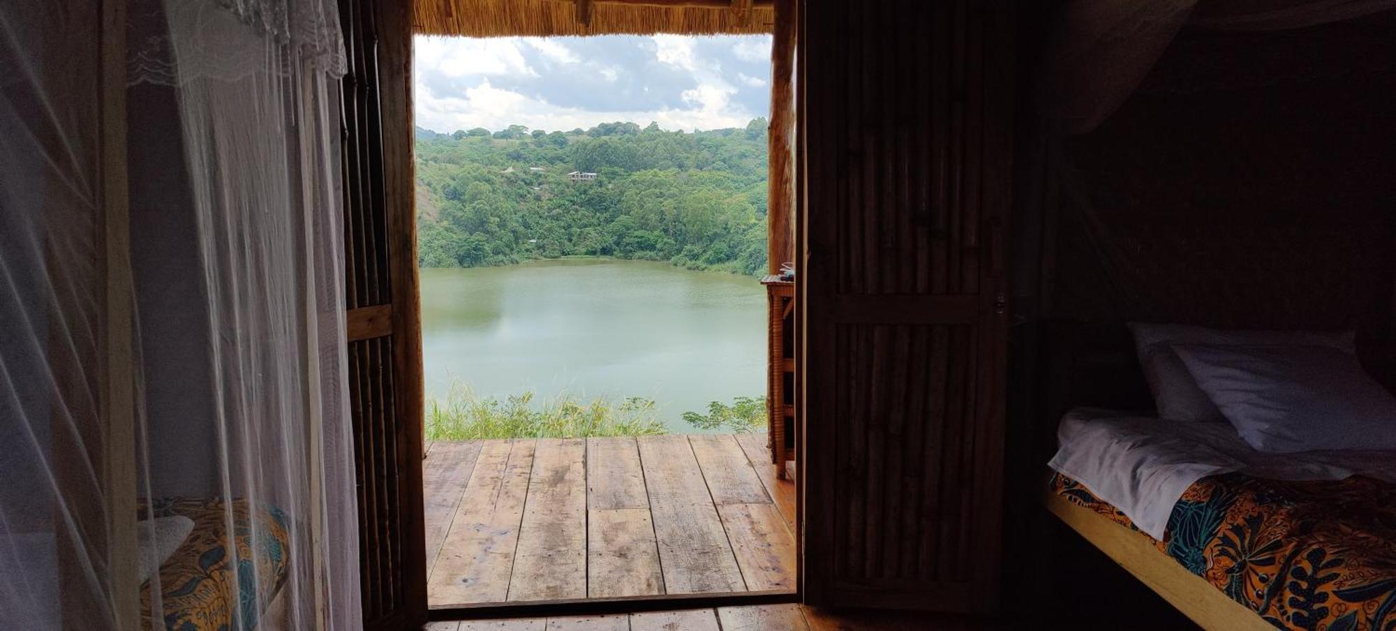 Mwamba Kelele Lodge Fort Portal Exteriör bild