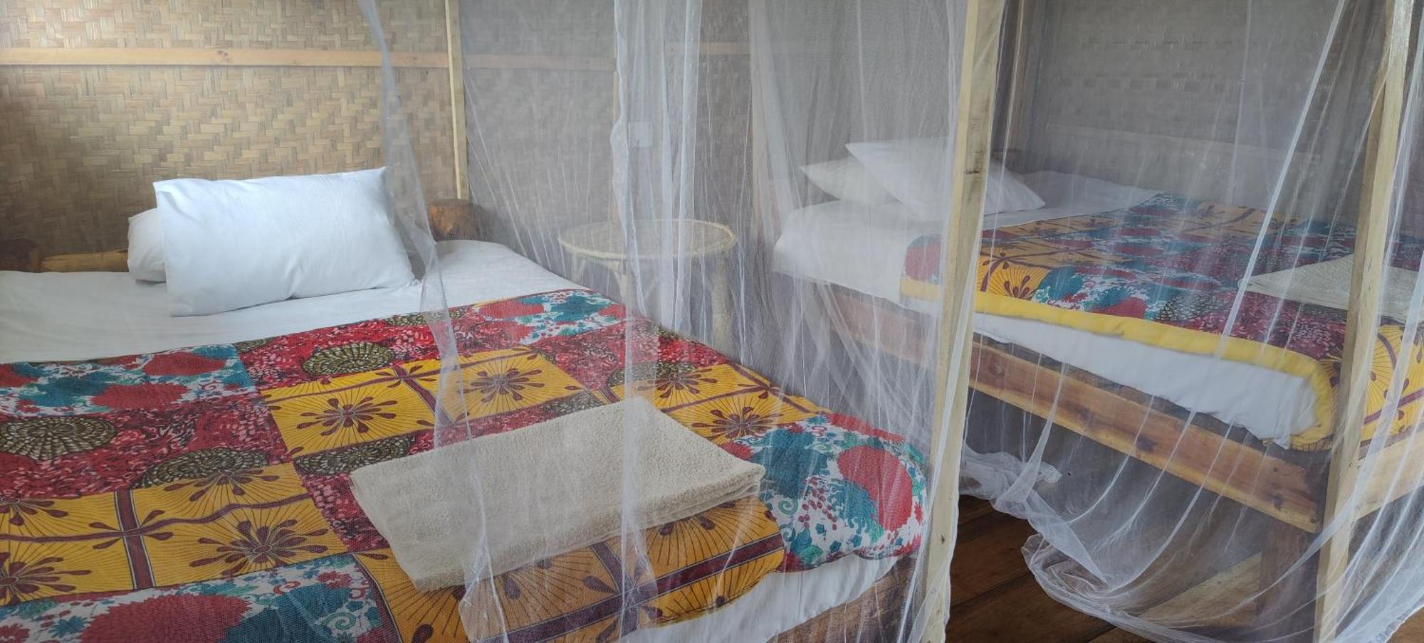 Mwamba Kelele Lodge Fort Portal Exteriör bild